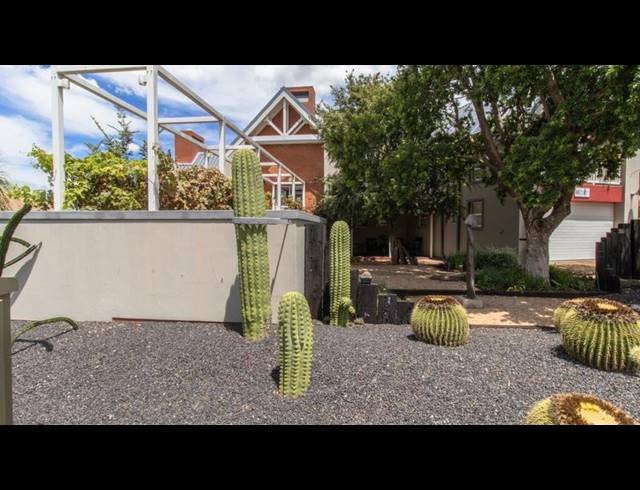 3 BEDROOM HOUSE FOR SALE IN RETIRE AT MIDSTREAM